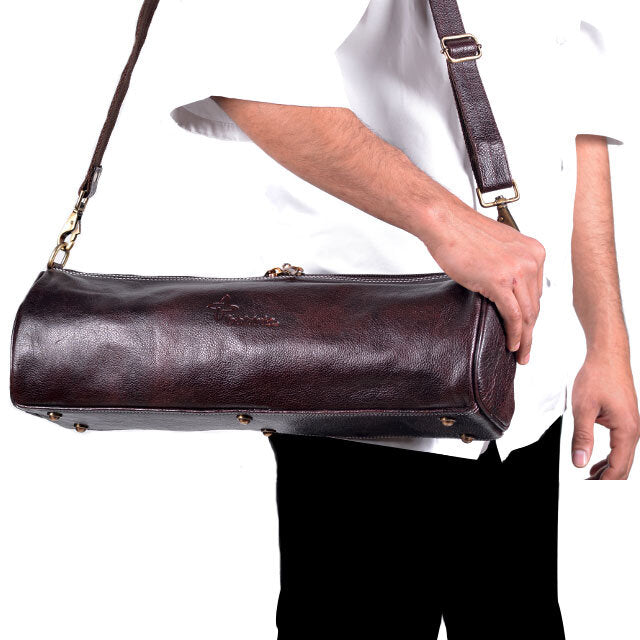 Duffle_Knife_Bag_Carried