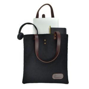 CanvasToteBag-Lifestyle2-Web